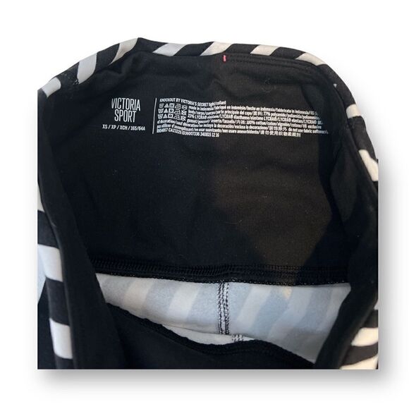 Victoria’s Secret Sport Geometric Leggings Size Extra Small - Picture 3 of 5